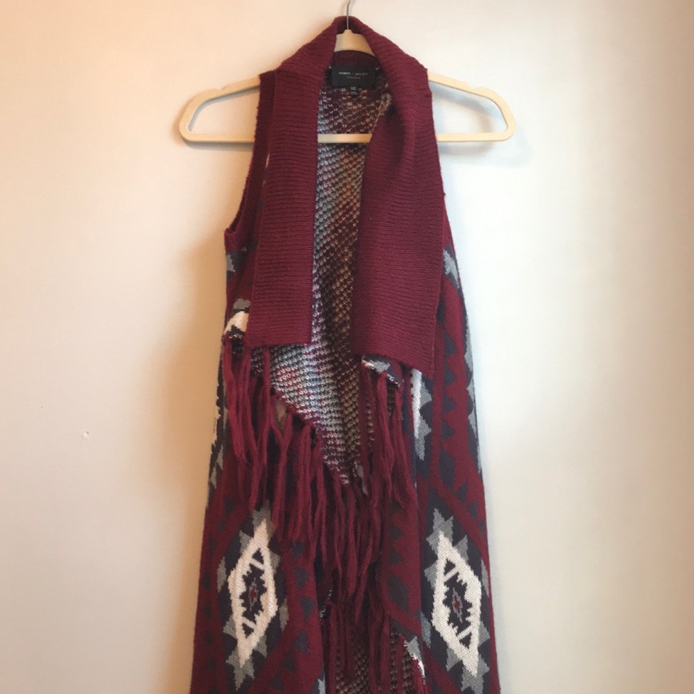 Bohemian sleeveless cardigan